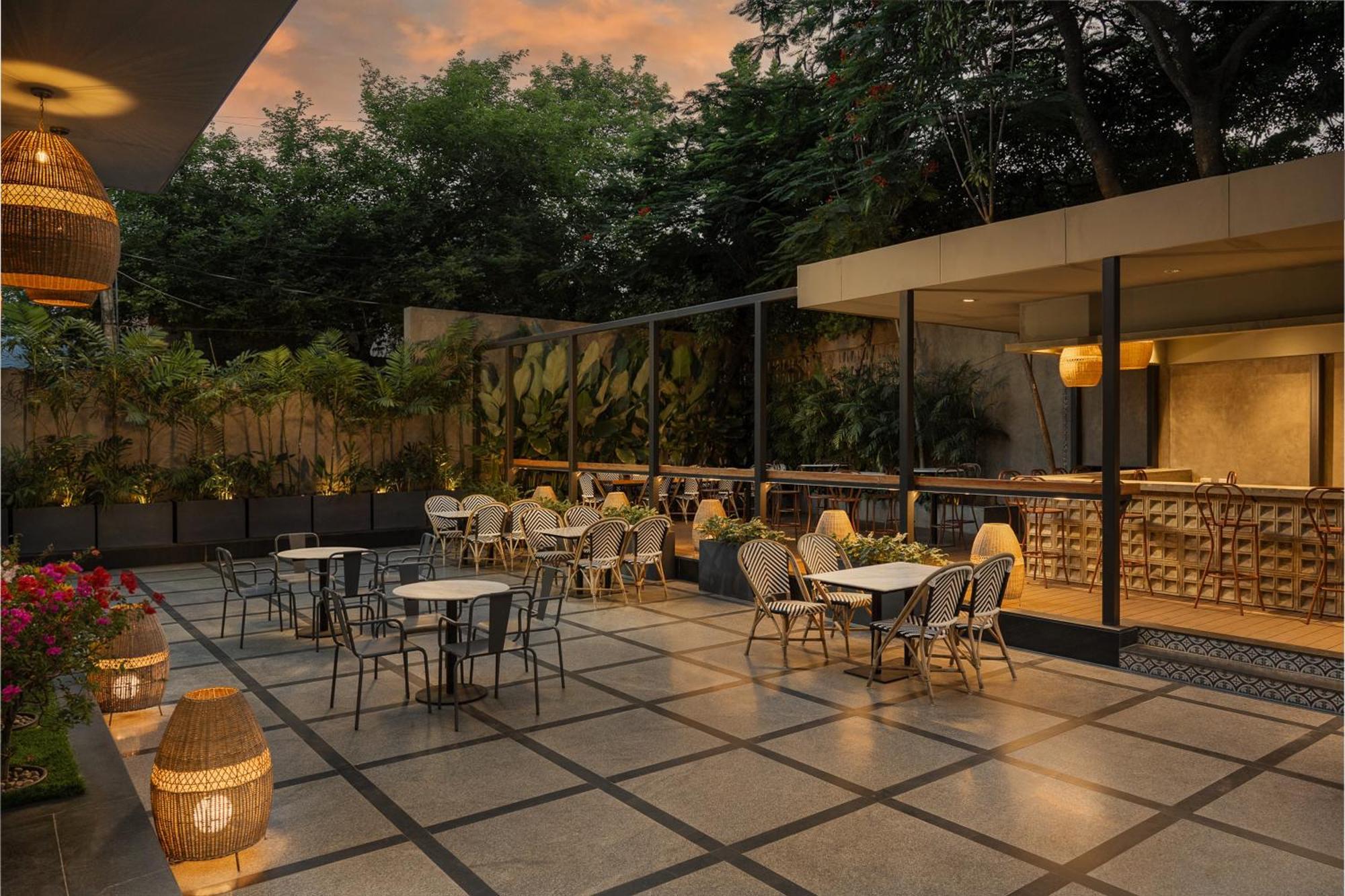 Grand Mercure Bangalore - An Accor Brand Dış mekan fotoğraf