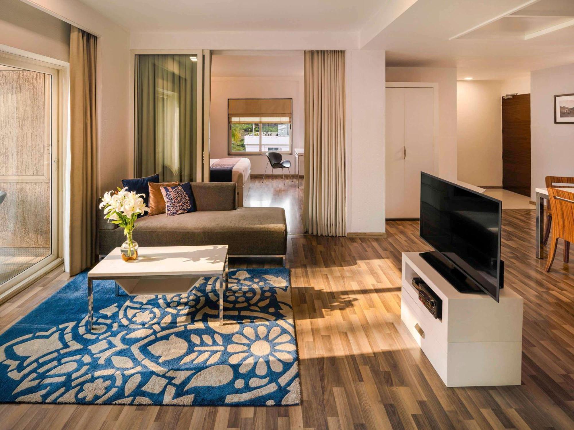 Grand Mercure Bangalore - An Accor Brand Dış mekan fotoğraf