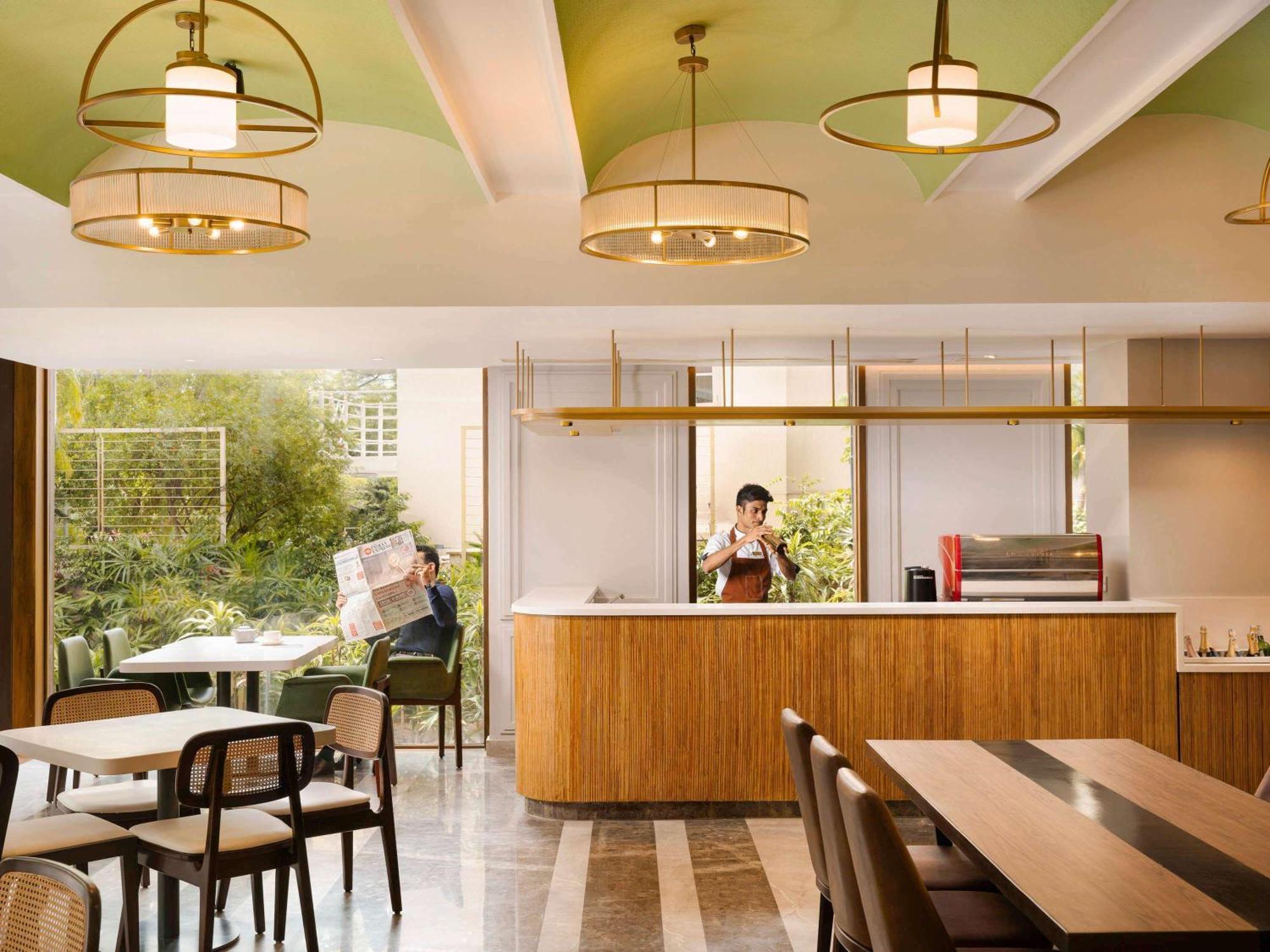 Grand Mercure Bangalore - An Accor Brand Dış mekan fotoğraf