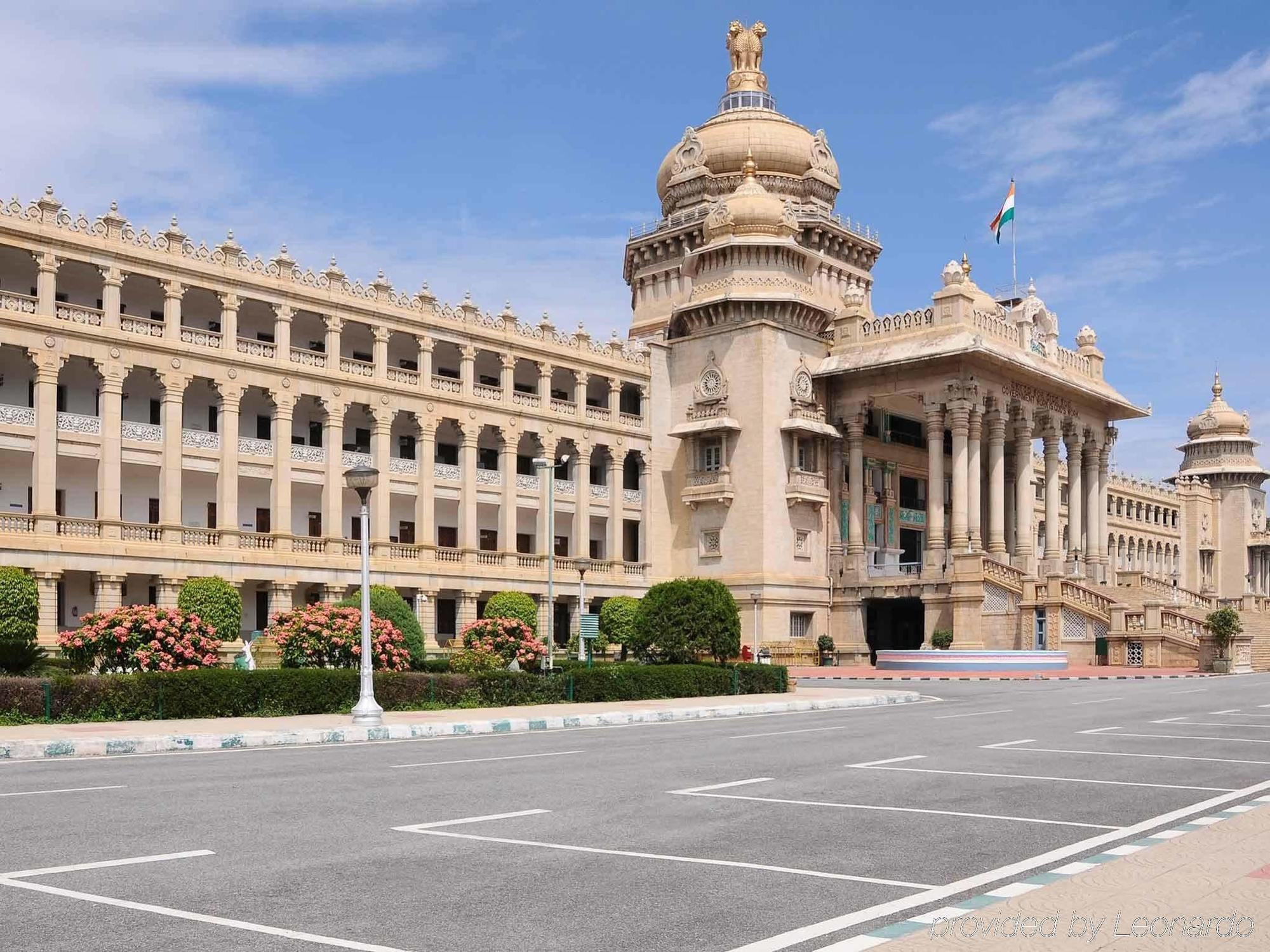 Grand Mercure Bangalore - An Accor Brand Dış mekan fotoğraf